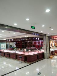 -万丰珠宝