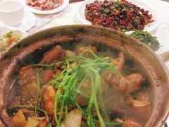 -渝君重庆火锅(嘉宾路店)