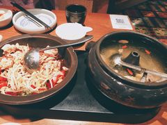 -云海肴·汽锅鸡·云南菜(天山百盛优客店)