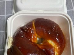 -HOT CRUSH趁热集合·现烤面包(环球港店)