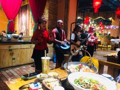 -老滇山寨•云南特色菜•地方菜•民族风情歌舞表演(金碧店)