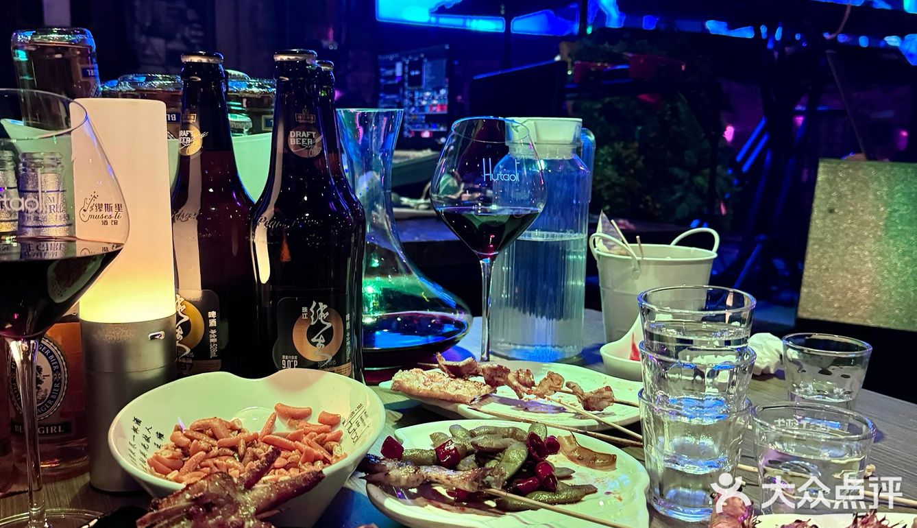 清远探店|氛围感拉满的音乐餐吧