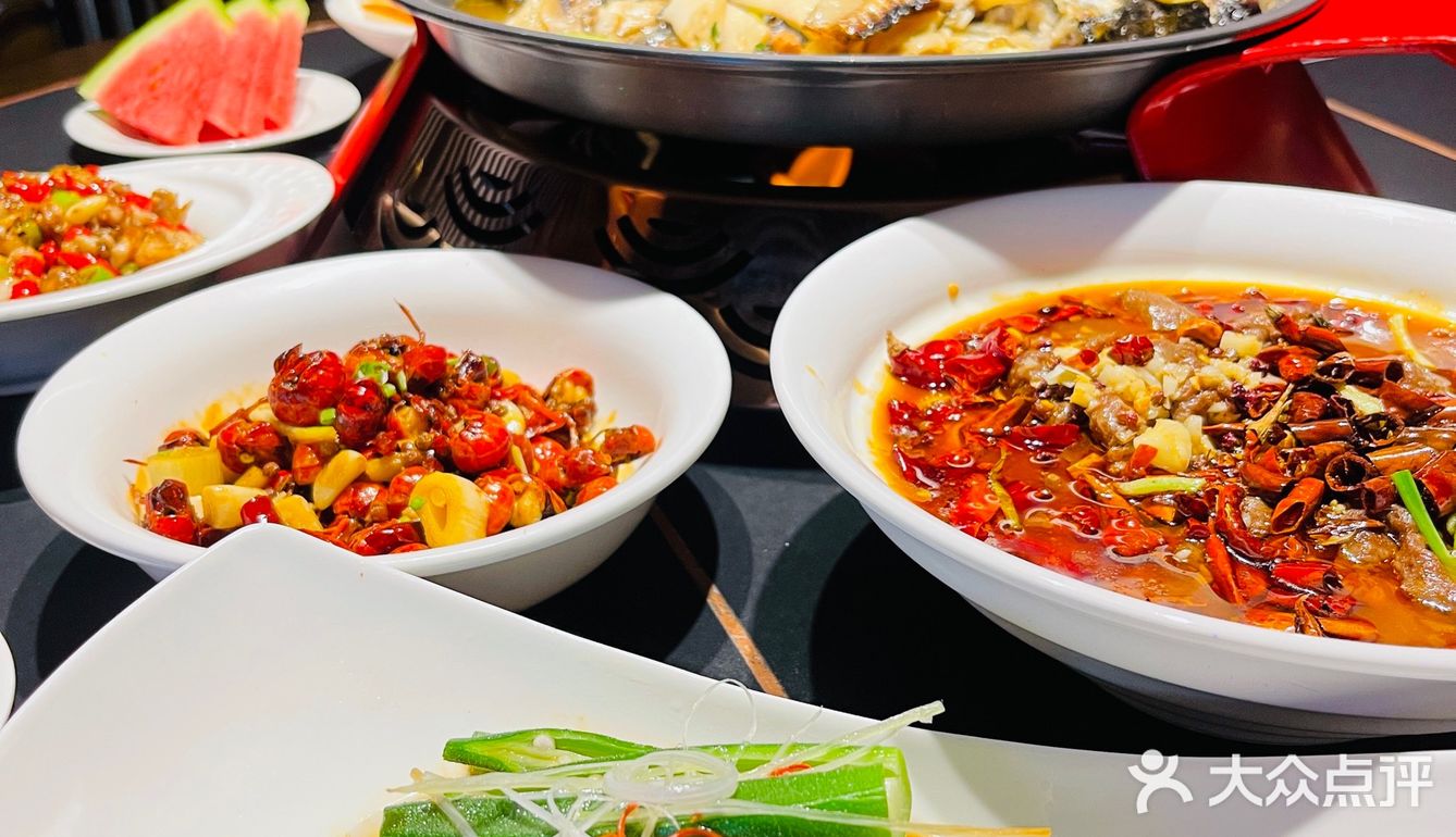 这家川菜馆的烤鱼都是活鱼现杀‼️