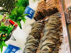 -锤头鲨毛肚海鲜烤肉自助餐厅(国购广场店)