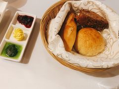 -塞纳河法国餐厅(意式风情街店)