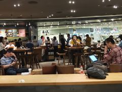 大堂-星巴克臻选(广州太古汇店)