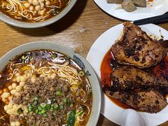 -丁丁猫重庆小面(徐州路店)