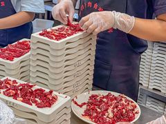 -来龍儿鲜切牛肉自助老火锅
