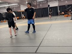 -易学羽毛球培训中心(铜川路店)