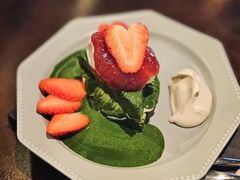 -luutosa  cafe & tea 鹿兔山