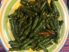 -香巴拉云南餐厅(华莱坞店)