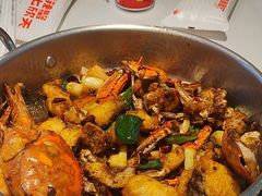 -七欣天香辣蟹火锅(闵行浦江欢乐颂店)