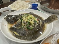 -鑫渔港海鲜本地菜·山海关浑锅(东戴河店)