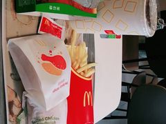 -麦当劳(中唱大厦店)