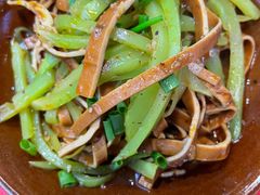 -冯烫烫跷脚牛肉·川菜小馆(武胜西街店)
