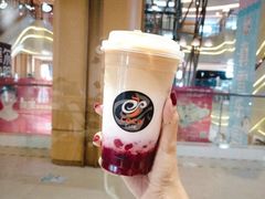 莓莓拿铁咖啡-CoCo都可(加州店)