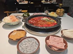-卤校长老火锅(杨家坪直营店)