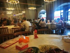 大堂-五七小李子油焖大虾(总店)