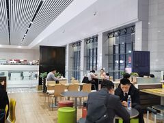 大堂-麦当劳(高铁南站店)