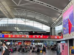 -星巴克(广州南站A18检票口楼上)