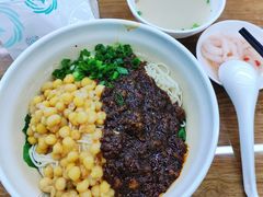 -耙豌豆重庆小面
