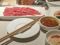 -海底捞火锅鲜切牛肉主题店(长寿路店)