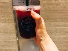 -星巴克(静安嘉里中心B2店)