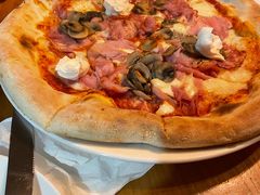 猪肉黑松露披萨-La Tavernetta(Bar à Vin)(乌鲁木齐路店)