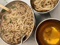 -正宗杨记普洱酸醋米线(总店)