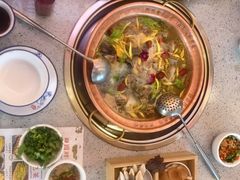 -阿婆情腊排骨火锅(金虹路店)