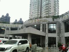 -八府香鸭·啫啫煲(华山路店)