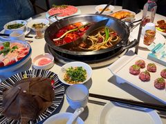 -茅草房·河畔园林火锅