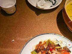 -东口码头·烧鸽子·鱼头泡饼·地方菜(金鹰悦城店)
