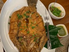 -Chom Cafe and Restaurant