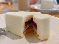 酸奶柚子慕斯-默迹咖啡馆