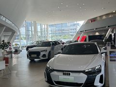 -深圳锦龙奥迪4S店(前海店)