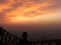 -鬼笑石后山停车场
