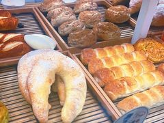 -焙丽拾光(麦凯乐直营店)