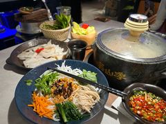 -芸山季·云南山珍菌火锅(人民广场来福士店)