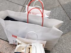 -奈雪的茶(亨特国际广场店)