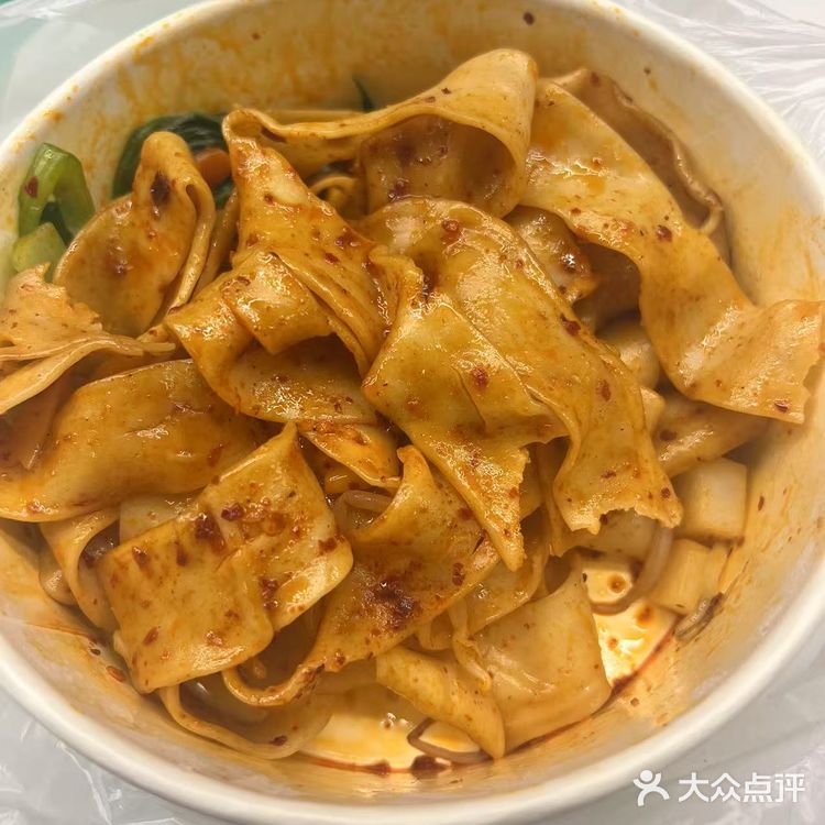 油泼面肉夹馍选哪家好吃？