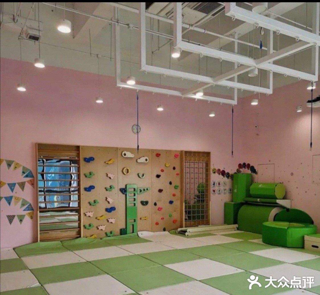 办卡不后悔的地方  最近天气越来越热了，神兽在家里已