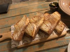 蜂蜜大面包-Cafe Alice咖啡爱丽丝(奥城店)