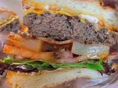 夏威夷牛肉汉堡-shark burger·鲨鱼汉堡(交子大道店)