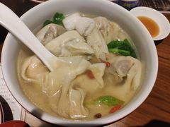 鸡汤全家福馄饨-上海人家花樣年华(中山公园店)