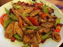 -闯关东东北农家菜(崂山石老人店)