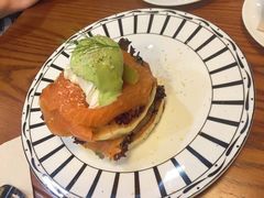 三文鱼水波蛋松饼-AFS Cafe & Canteen(闽江二路店)
