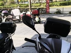 -七欣天香辣蟹火锅(闵行浦江欢乐颂店)