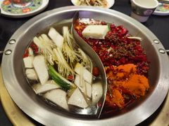 -沸炉重庆老火锅(军事博物馆店)