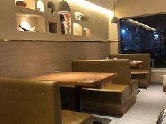 卡座-胡氏大盘鸡新疆菜(石岗店)